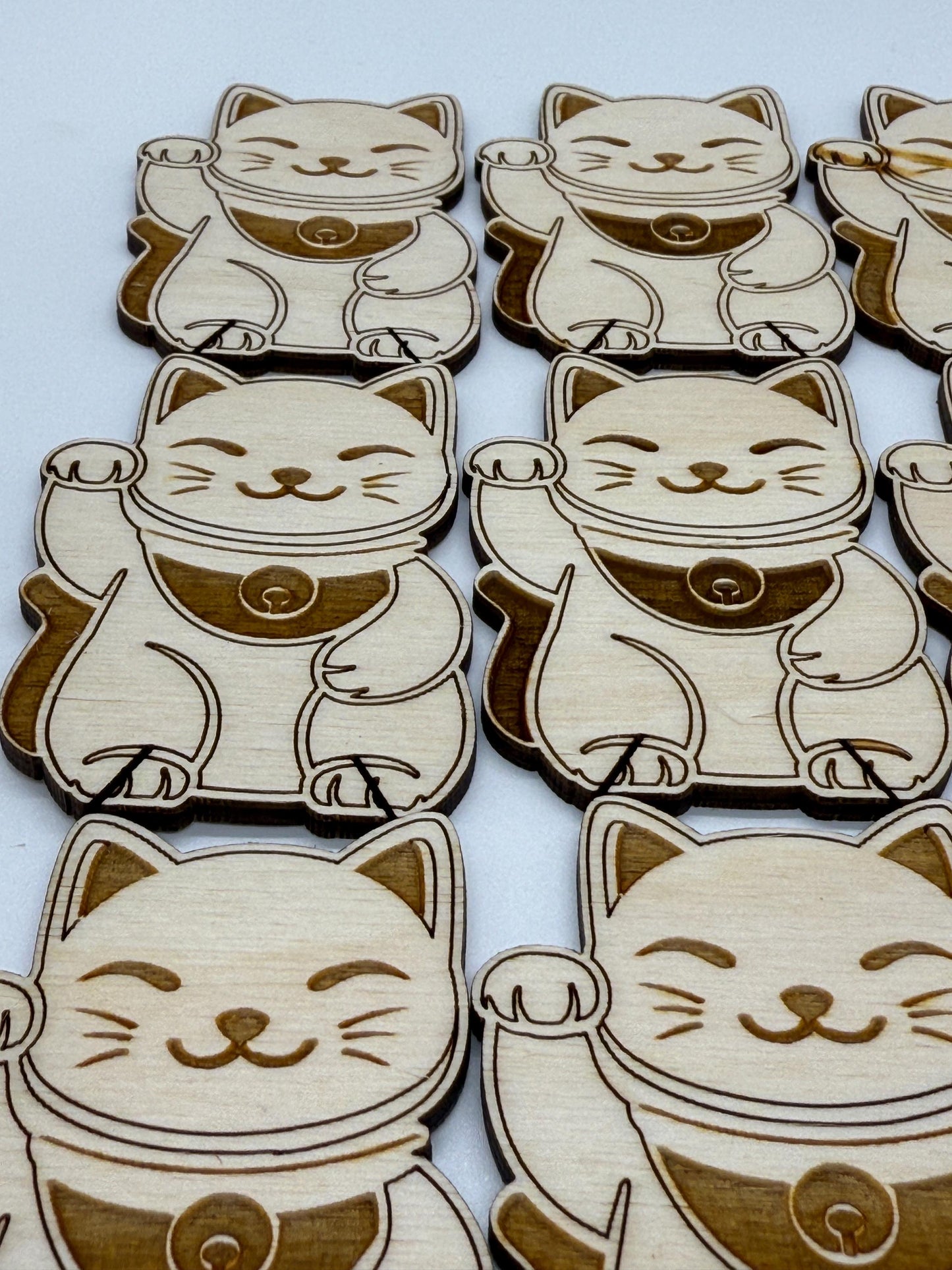 Lucky Cat -Wooden Bobbins, Floss Organizer - Embroidery, Cross Stitch, Needlepoint - Sewing Storage